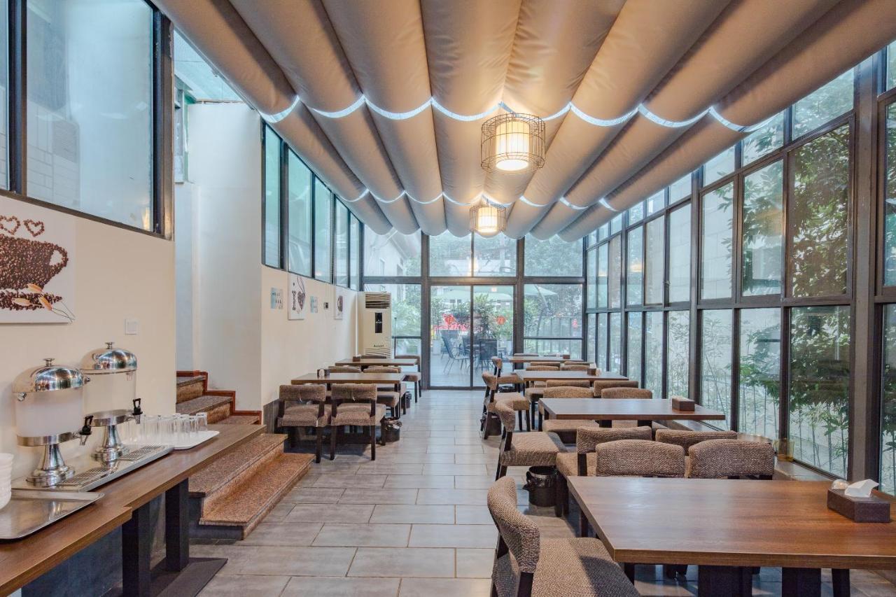 Sam Cozy Hotel Ченду Екстер'єр фото