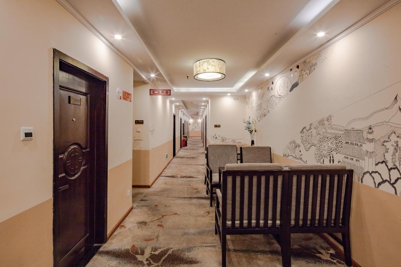 Sam Cozy Hotel Ченду Екстер'єр фото