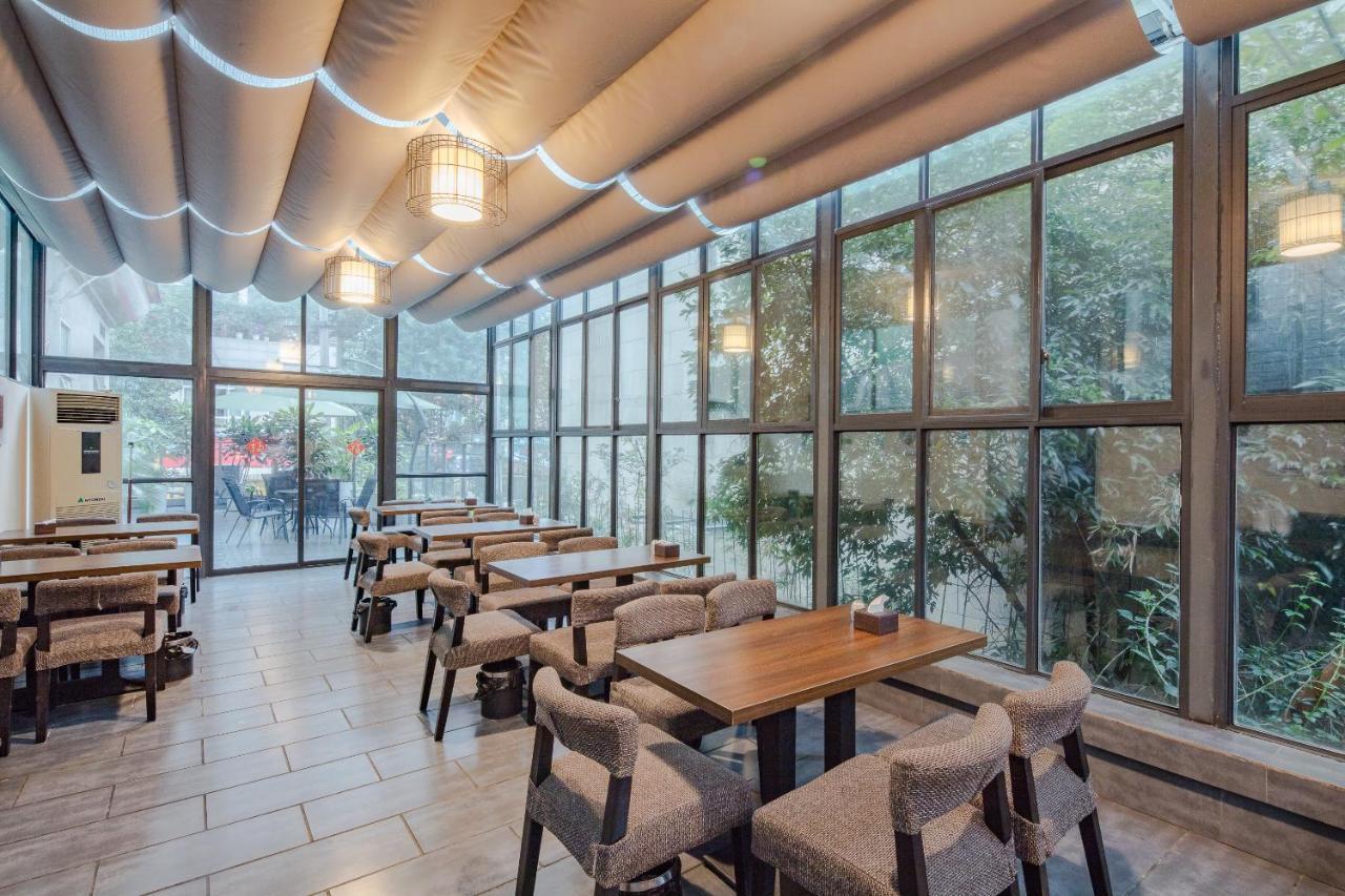Sam Cozy Hotel Ченду Екстер'єр фото